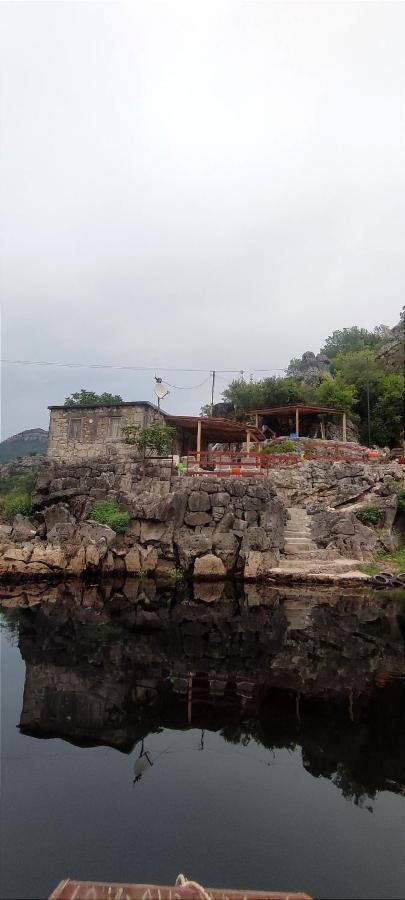 Old House, Skadar Lake سيتينيي المظهر الخارجي الصورة